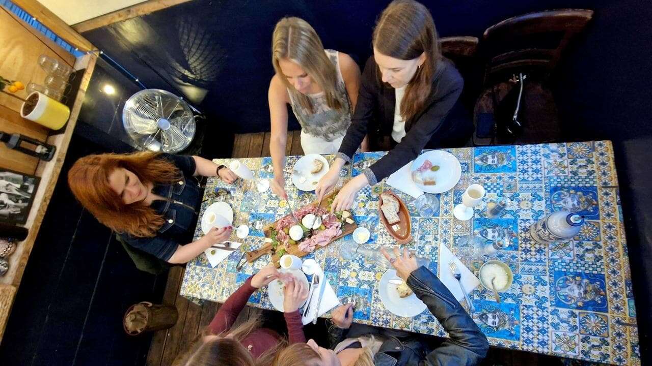 Prezzo fisso, un solo tavolo e 4 mesi per prenotare: il micro ristorante italiano che ha conquistato Londra