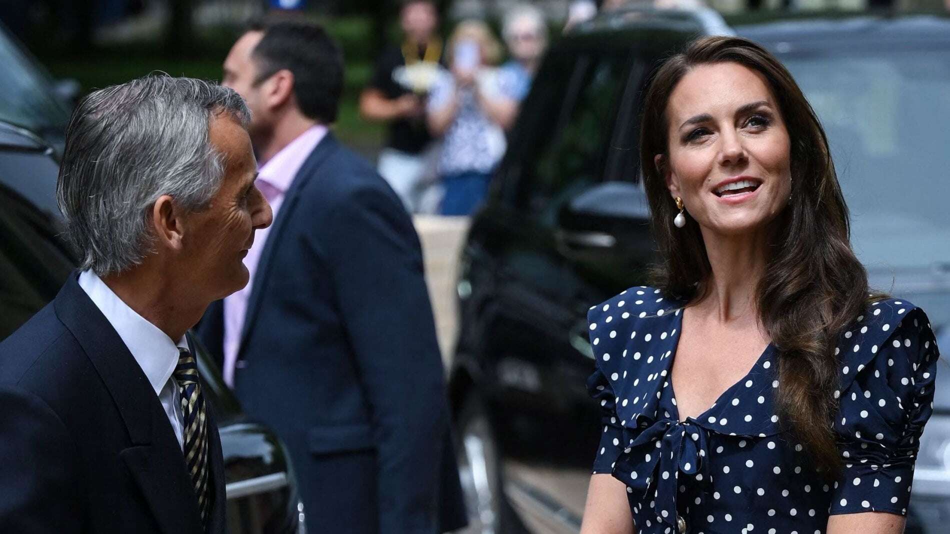 Polka dots mania: da Kate Middleton a Julia Roberts, la stampa a pois è il 'pallino' dei famosi