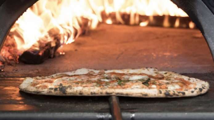 Le pizze di Lara: a Verona (quasi) come a Napoli se il marchio di fabbrica è Da Michele