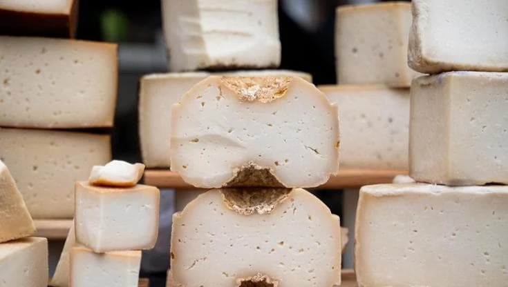 Formaggi a latte crudo, l'esperto dell'Iss: 