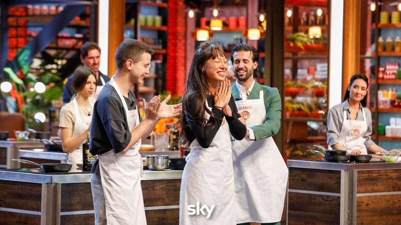 MasterChef ad alta tensione. Reza fa l’eroe: prova ad autoeliminarsi e fa infuriare Cannavacciuolo 