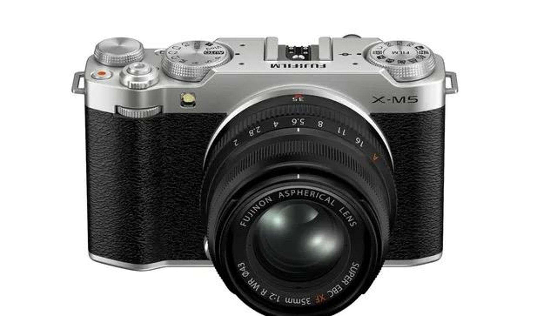 Ho provato la Fuji X-M5. La nuova mirrorless per vlogger costa poco ma sorprende