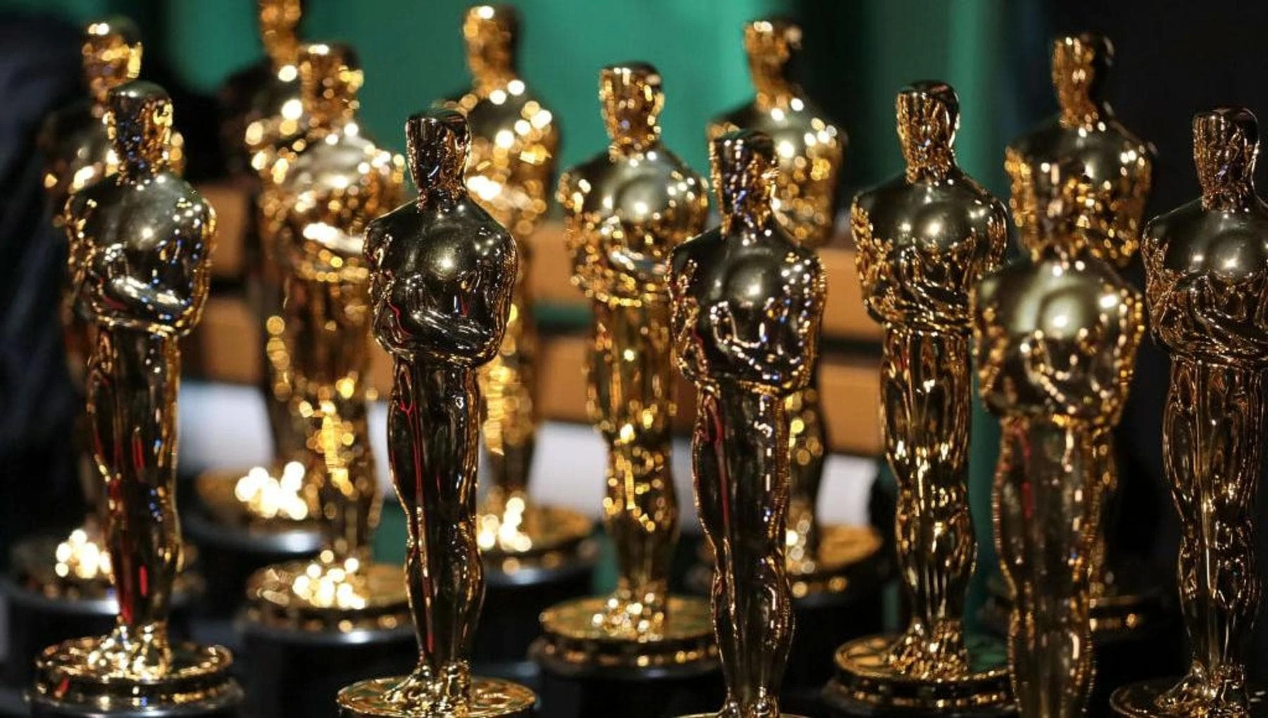 Oscar 2027, l’Academy vieta l’IA: possono vincere il premio solo attori e sceneggiatori umani