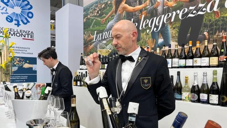 L’Asti Spumante cerca nuove strade, tra mixology e rosé