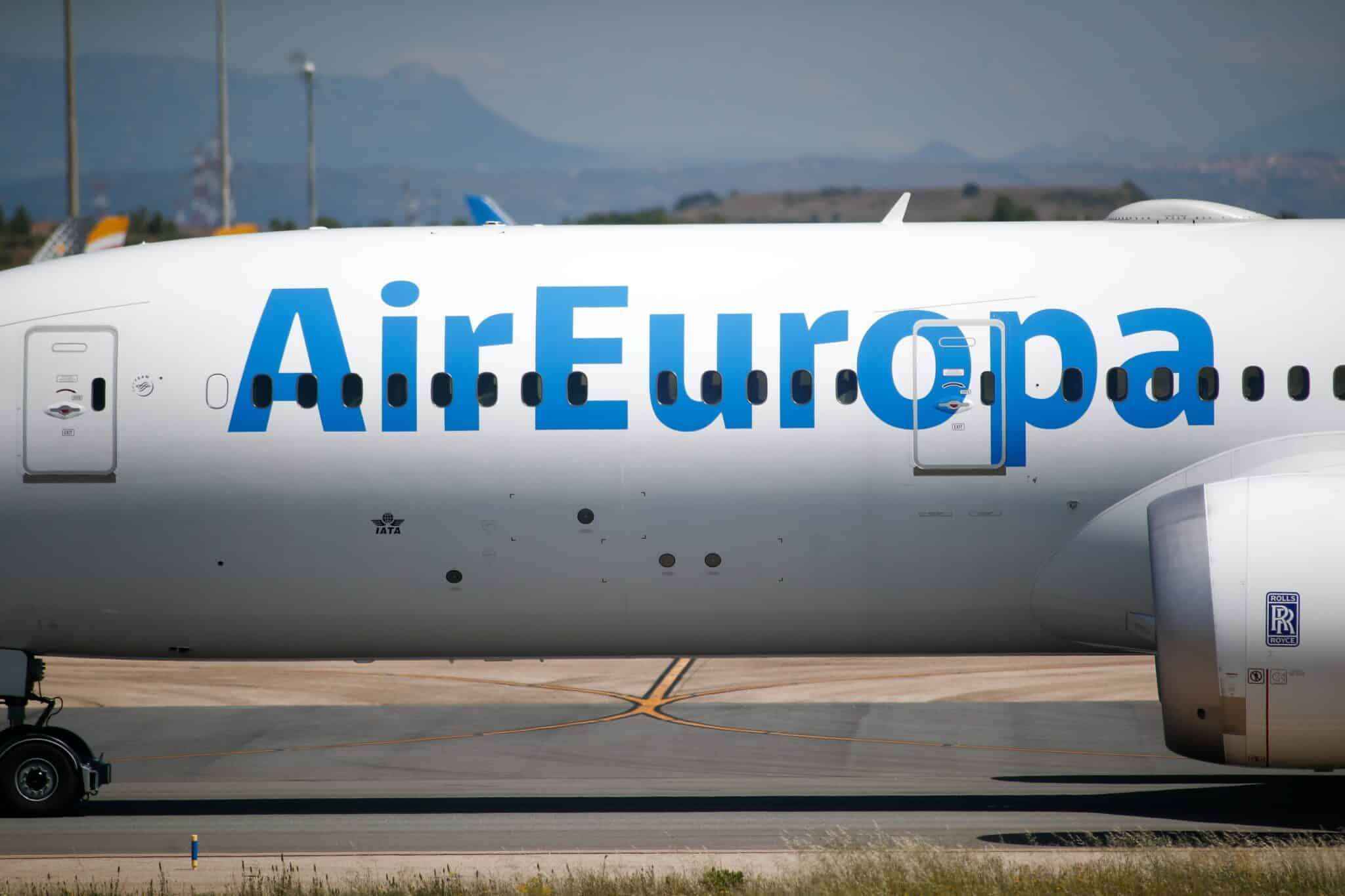 IAG presenta a Bruselas la compra de Air Europa y plantea ceder más vuelos