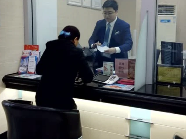 Người phụ nữ làm trong ngành ngân hàng gửi 32 tỷ đồng tiết kiệm, 1 tháng sau số dư còn hơn 3.000 đồng, công an thông báo: ‘Giám đốc chi nhánh đã đứng đằng sau’
