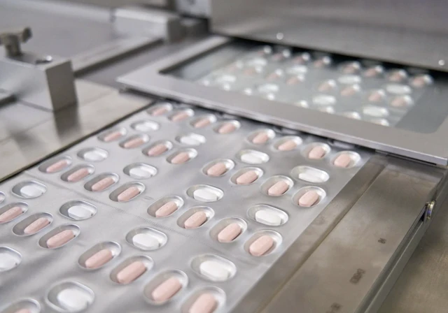 Suốt 140 năm không nước nào làm được, Trung Quốc thành công chỉ trong 3 năm: Tìm thấy công thức mới ‘hô biến’ thuốc đắt tiền thành giá rẻ, chuyên gia Mỹ cũng phải thừa nhận đây là ‘một kỳ công’