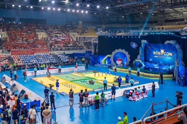 Toàn cảnh ABU Robocon 2024 do Việt Nam đăng cai: Nghẹt thở đến giây cuối cùng, đội chủ nhà mất ngôi Quán quân vì một lỗi nhỏ