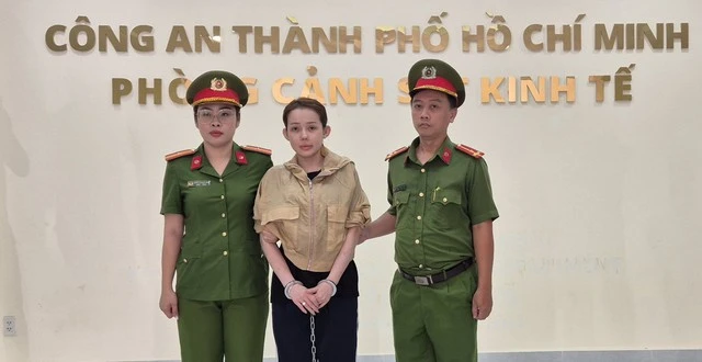 Ngân 98 - Lương Bằng Quang: Mua rau phải mặc cả từng đồng, cọ toilet thuê để mưu sinh