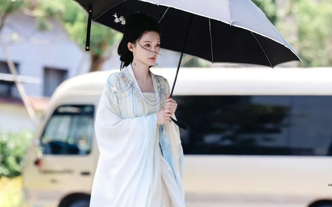 Mỹ nhân Hoa ngữ được khen càng ngày càng nhuận sắc, tạo hình cổ trang ở phim mới đẹp mê mẩn