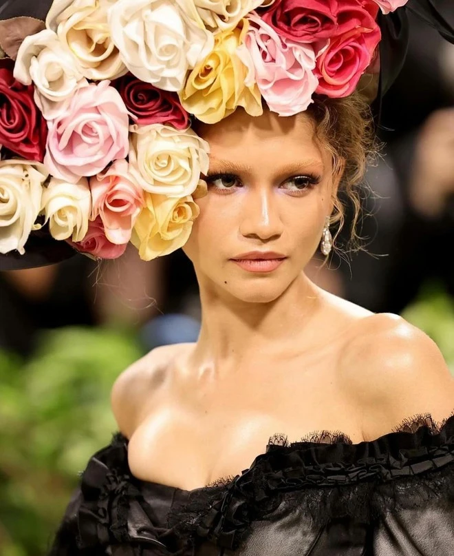 Zendaya quá “slay” ở Met Gala 2024, bạn trai Tom Holland liền có hành động si mê khiến hơn 8 triệu người phấn khích