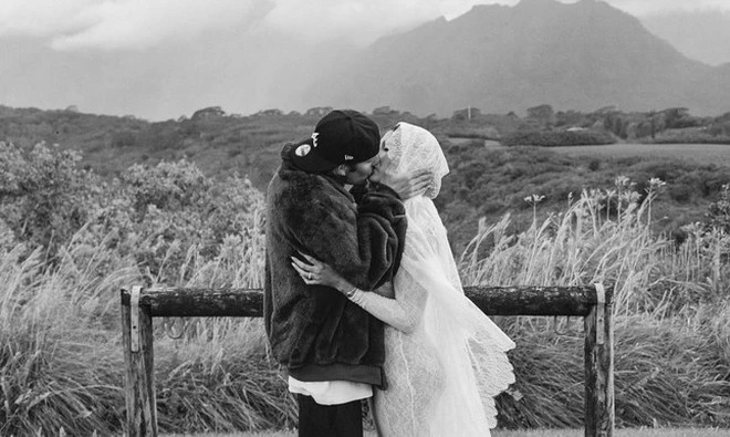 Mạng xã hội rung chuyển trước tin vợ Justin Bieber mang thai