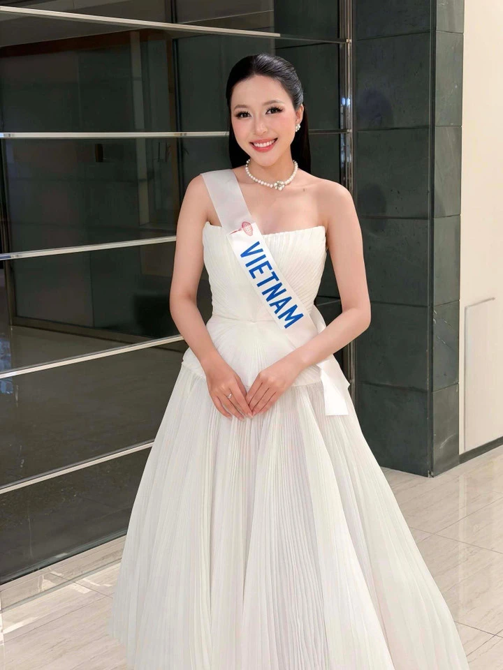 Đại diện Việt Nam gây ấn tượng sau những ngày đầu tại Miss International 2025