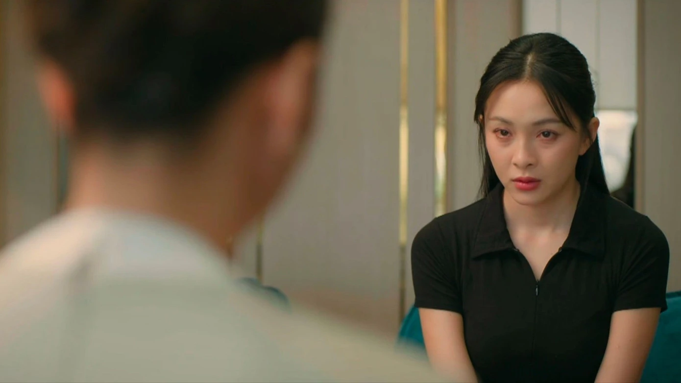 Nữ diễn viên phim Việt giờ vàng bị khán giả tràn vào trang cá nhân chửi bới