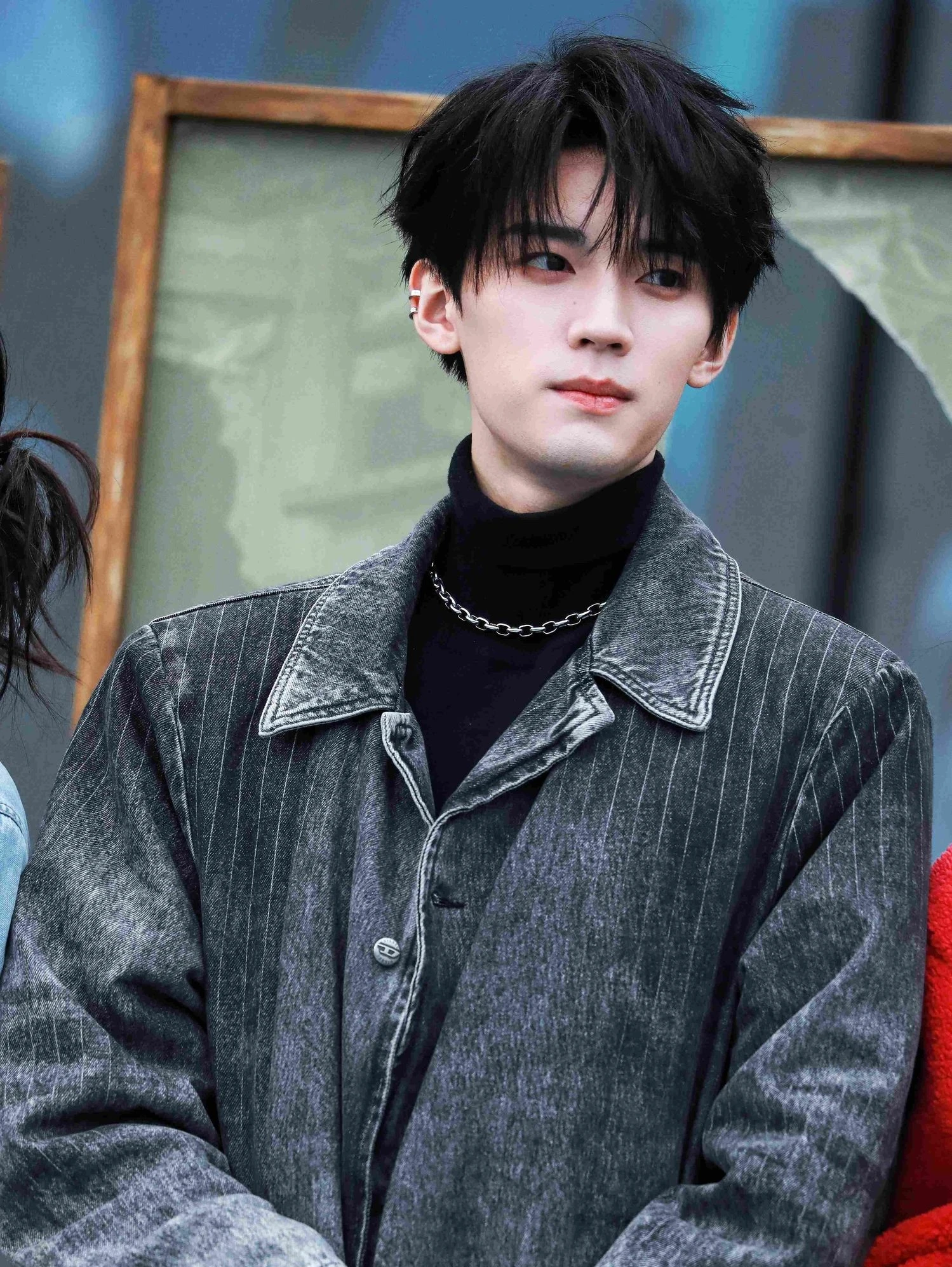 Mỹ nam cứ chơi với ai là đâm sau lưng người đấy: 7749 phốt vẫn sống khỏe, tất cả nhờ nhan sắc như tranh vẽ