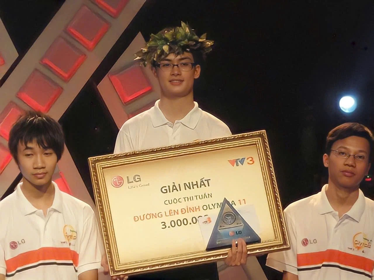 Cựu thí sinh Olympia visual như nam thần, giờ là bác sĩ 4 lần lên truyền hình, vợ đẹp tiết lộ: 