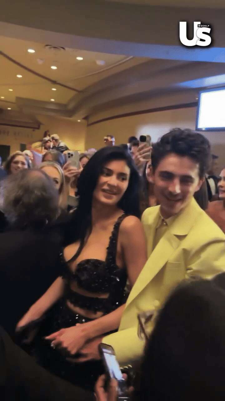 Timothée Chalamet - Kylie Jenner hôn nhau 