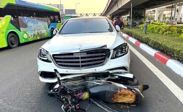 Nạn nhân vụ nữ tài xế lái Mercedes tông loạt xe máy dừng đèn đỏ: “Tôi và vợ bay lên cao rồi rơi xuống”