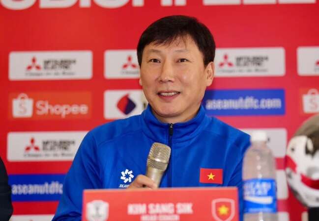 Báo Hàn Quốc chỉ ra nhiệm vụ đặc biệt của HLV Kim Sang-sik, khó khăn hơn vòng loại Asian Cup