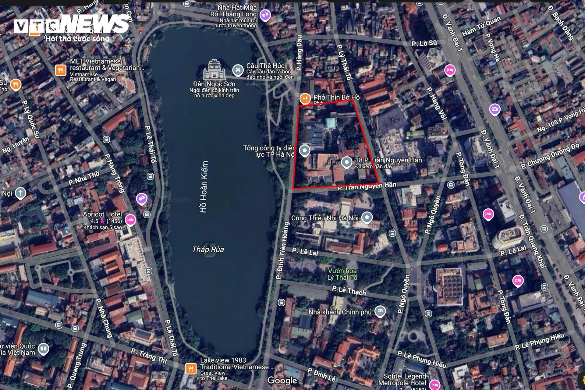 Cảnh sống chật chội, tạm bợ của các hộ dân trong diện di dời khỏi phố cổ Hà Nội