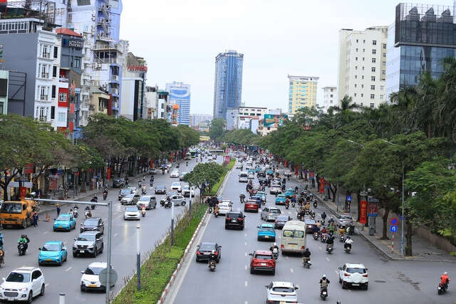 Dân tình nghỉ Tết hơi sâu: Ngày đi làm đầu tiên đường phố vẫn thông thoáng