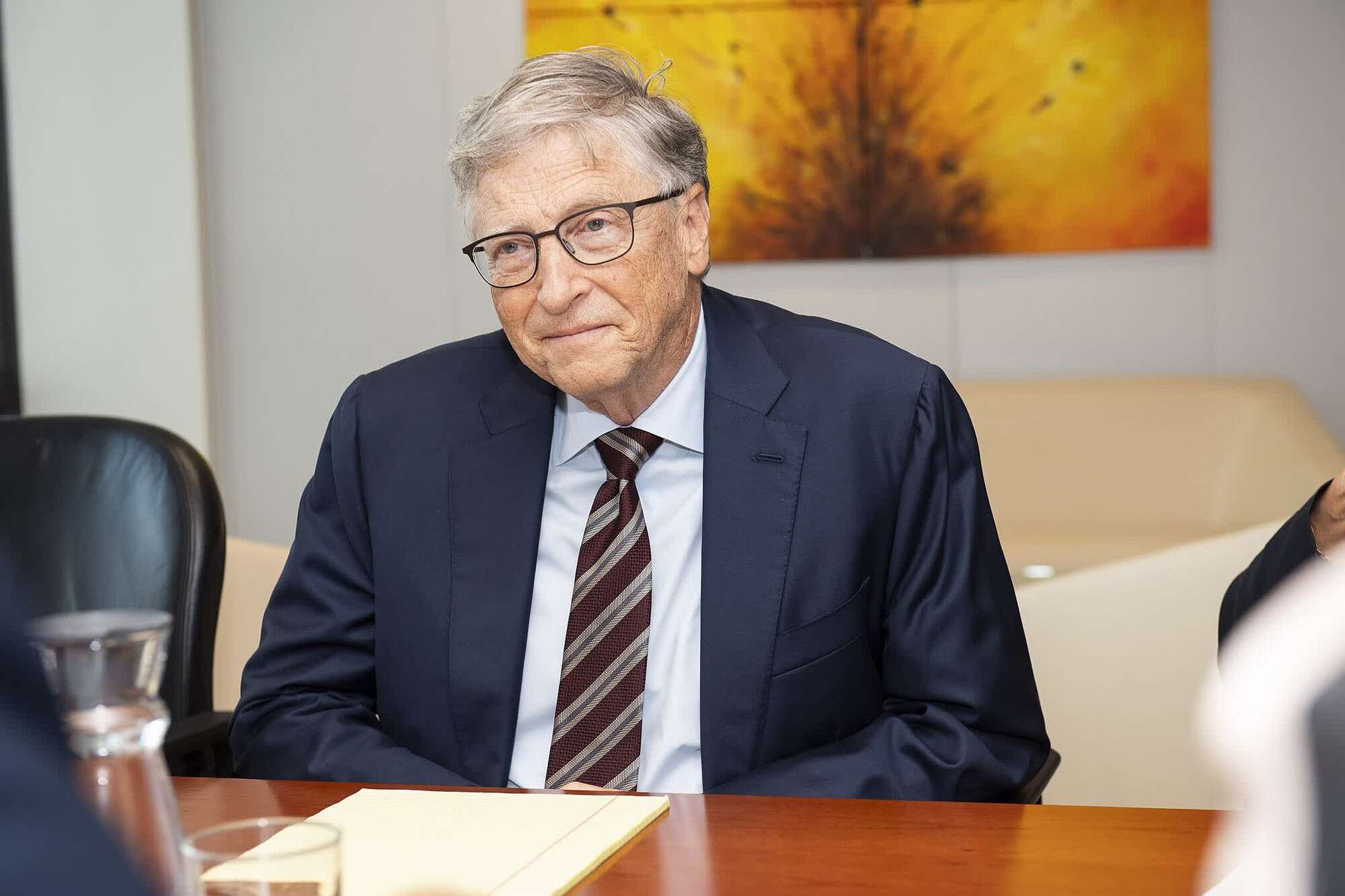 Bill Gates tiết lộ thứ nguy hiểm sánh ngang chiến tranh hạt nhân: Phải hành động trước khi nó quá mạnh