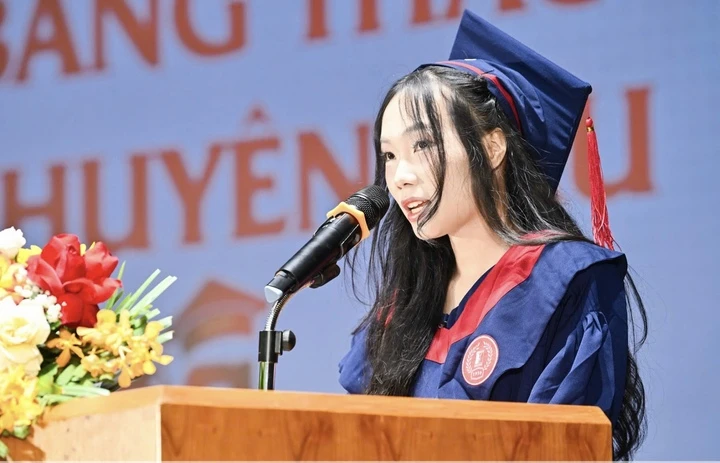 Nữ sinh Ngoại thương 