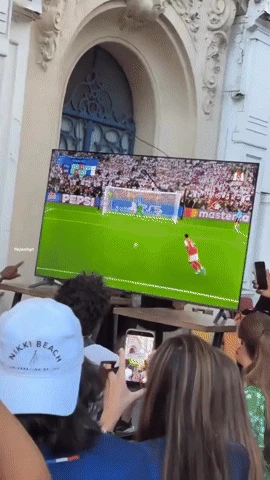 Arsenal trở thành 