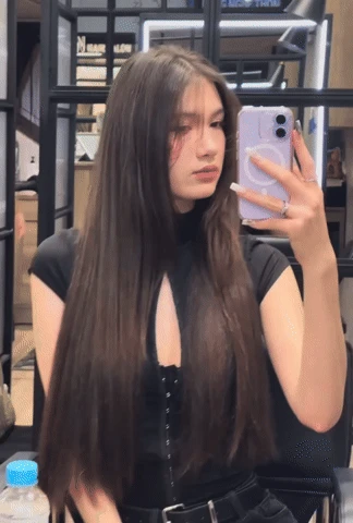 Em gái chân dài của thủ môn Lâm Tây 