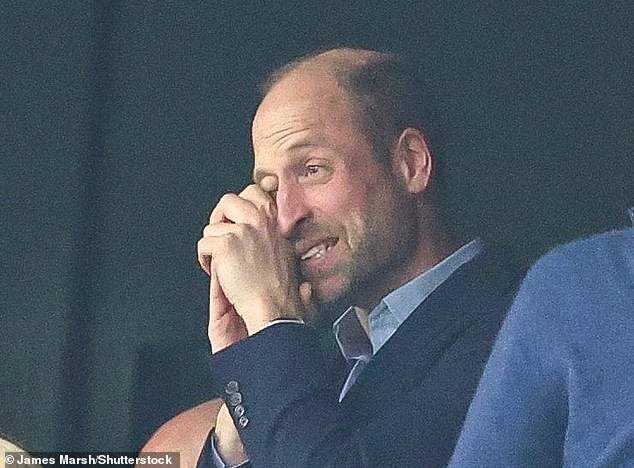Thân vương William xúc động rớm lệ khi Aston Villa lần đầu tiên trong lịch sử vô địch Europa League