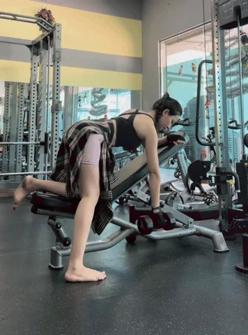 Từng chạm mốc 57kg sau sinh, vợ Phan Văn Đức làm cách nào để lấy lại vóc dáng 
