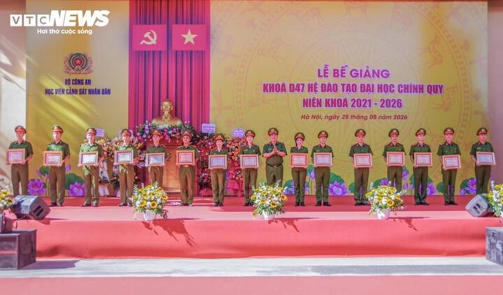 Nhan sắc rạng ngời của những 
