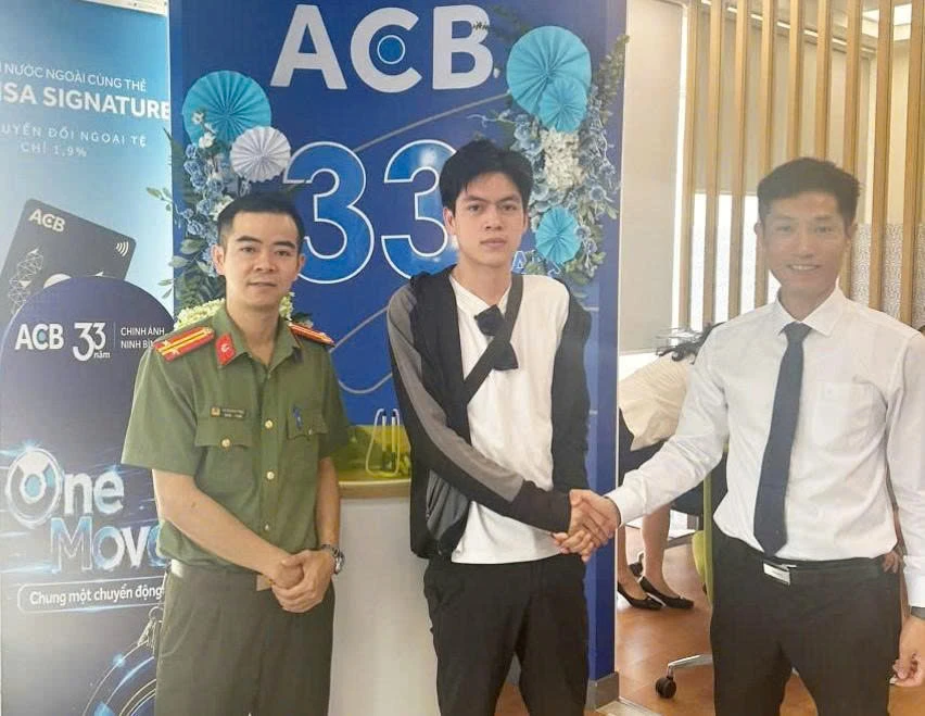 Chuyển khoản thành công 500 triệu đồng cho nam thanh niên, người phụ nữ SN 1963 nhận tin bất ngờ khi trình báo công an