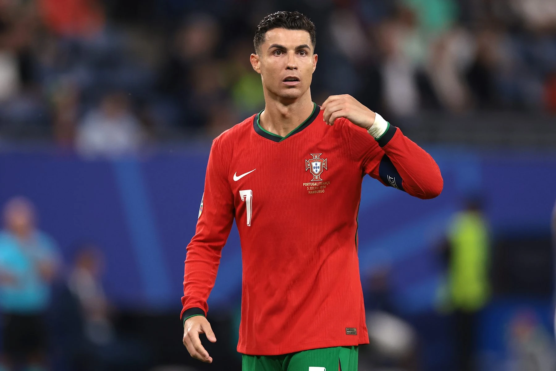 Ronaldo hot hơn Messi tại World Cup