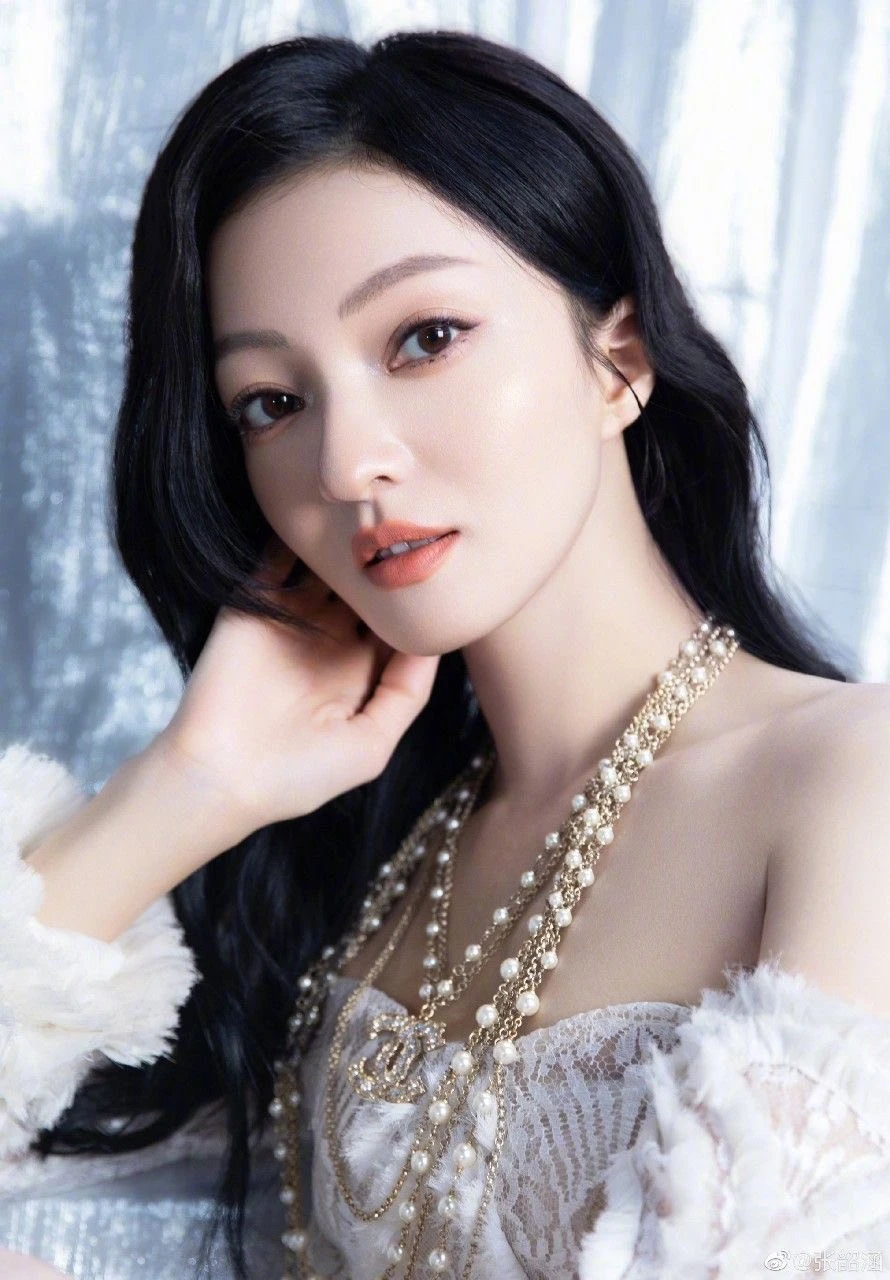 Công chúa showbiz bị chê hết thời, kỹ năng sa sút: Giàu đến mức mua đảo riêng ở cho bình yên, cả đời vướng thị phi