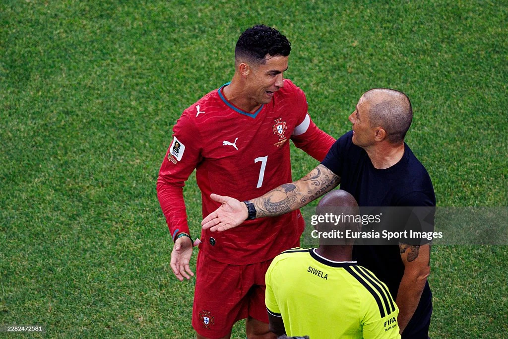 Ronaldo đừng giải nghệ!