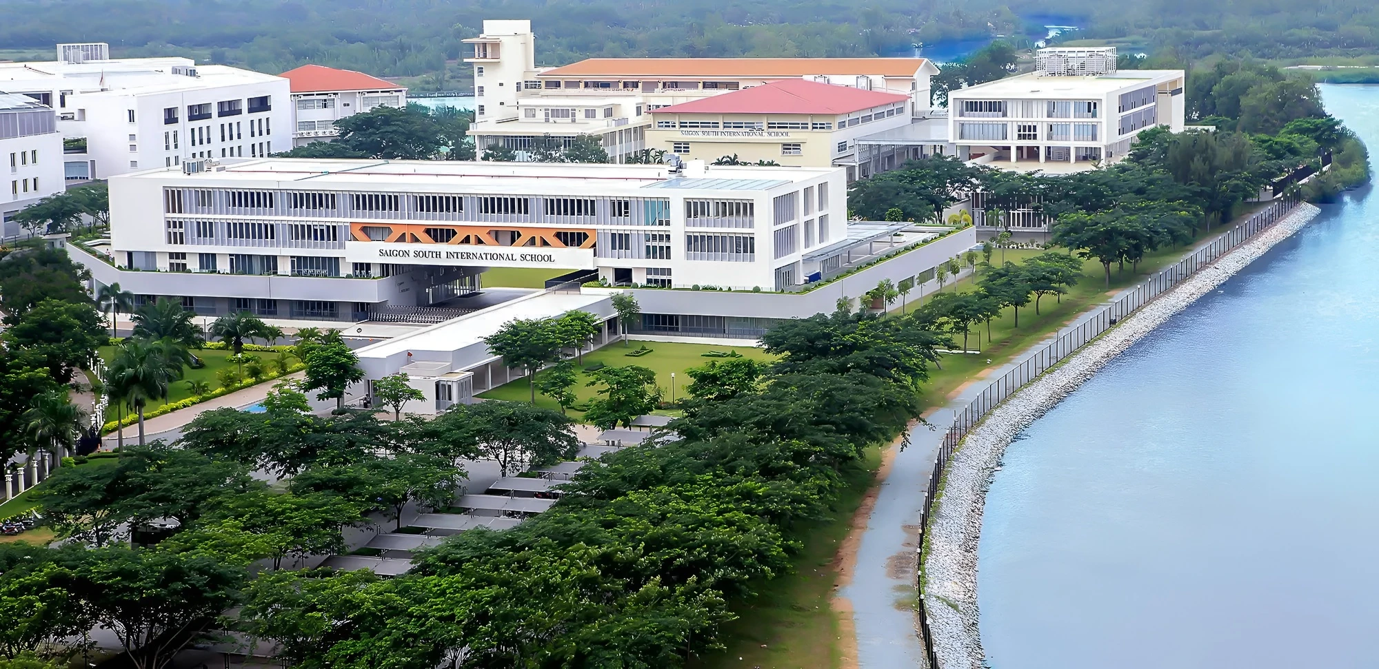 TP.HCM có ngôi trường thu học phí gần 1 tỷ đồng/năm: Là trường quốc tế phi lợi nhuận duy nhất, khuôn viên rộng 6 hecta, 3 sân bóng