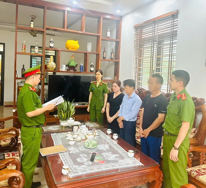 Khởi tố nữ chủ xưởng sản xuất hàng loạt đồ ăn vặt 