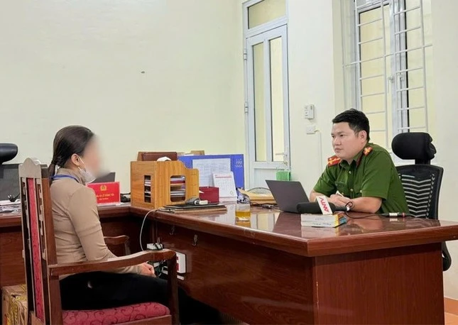 Kịch bản thao túng tâm lý cô giáo bằng 