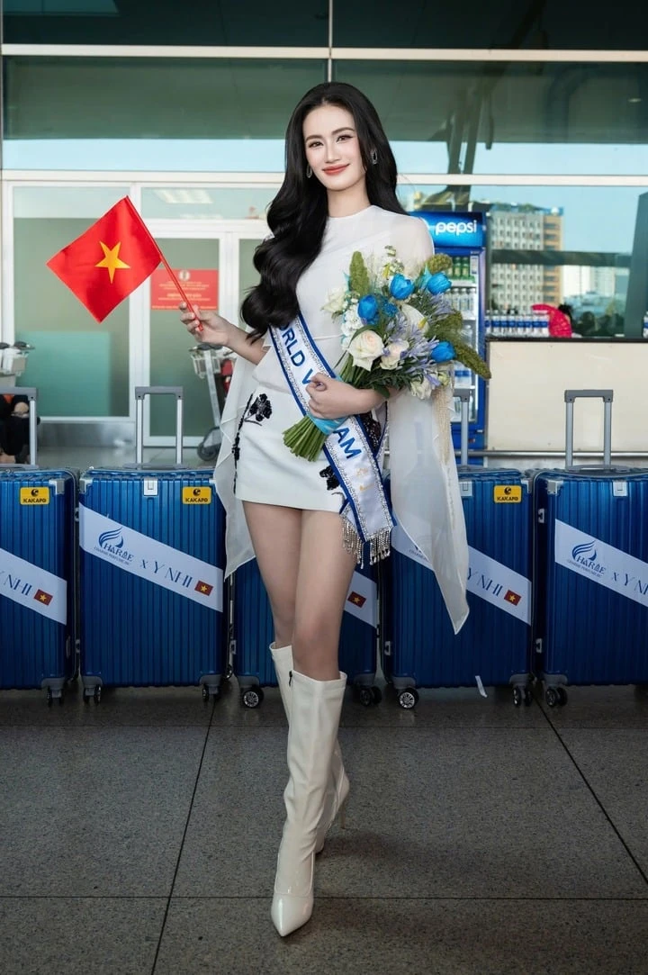 Hoa hậu Ý Nhi giữ phong độ ra sao trong ngày đầu nhập cuộc Miss World?