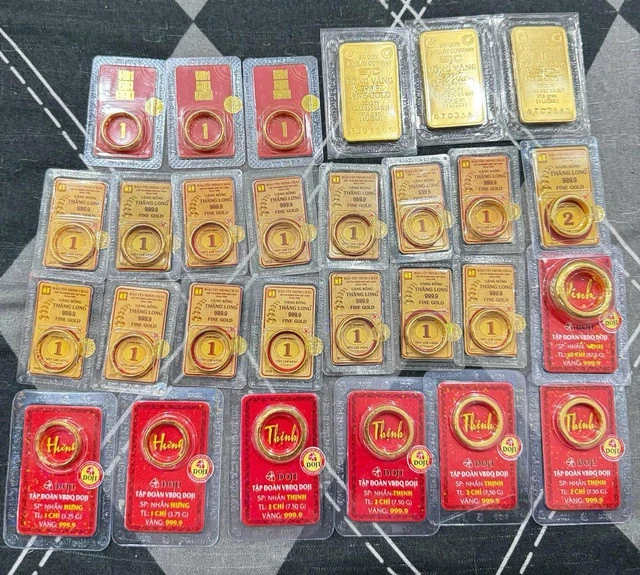 Bán 20 chỉ lúc 89 triệu đồng/lượng, người đàn ông ở Hà Nội ước vàng giảm về 90 triệu để mua lại
