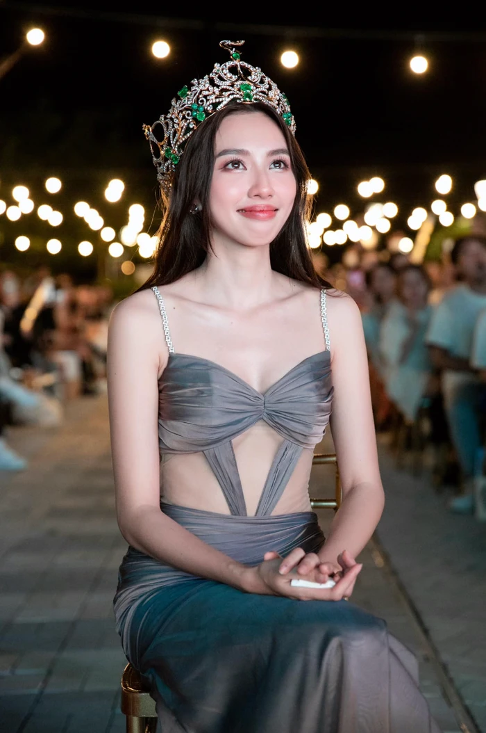 Hoa hậu Thuỳ Tiên vướng vòng lao lý: Phản ứng của công ty Sen Vàng thế nào?