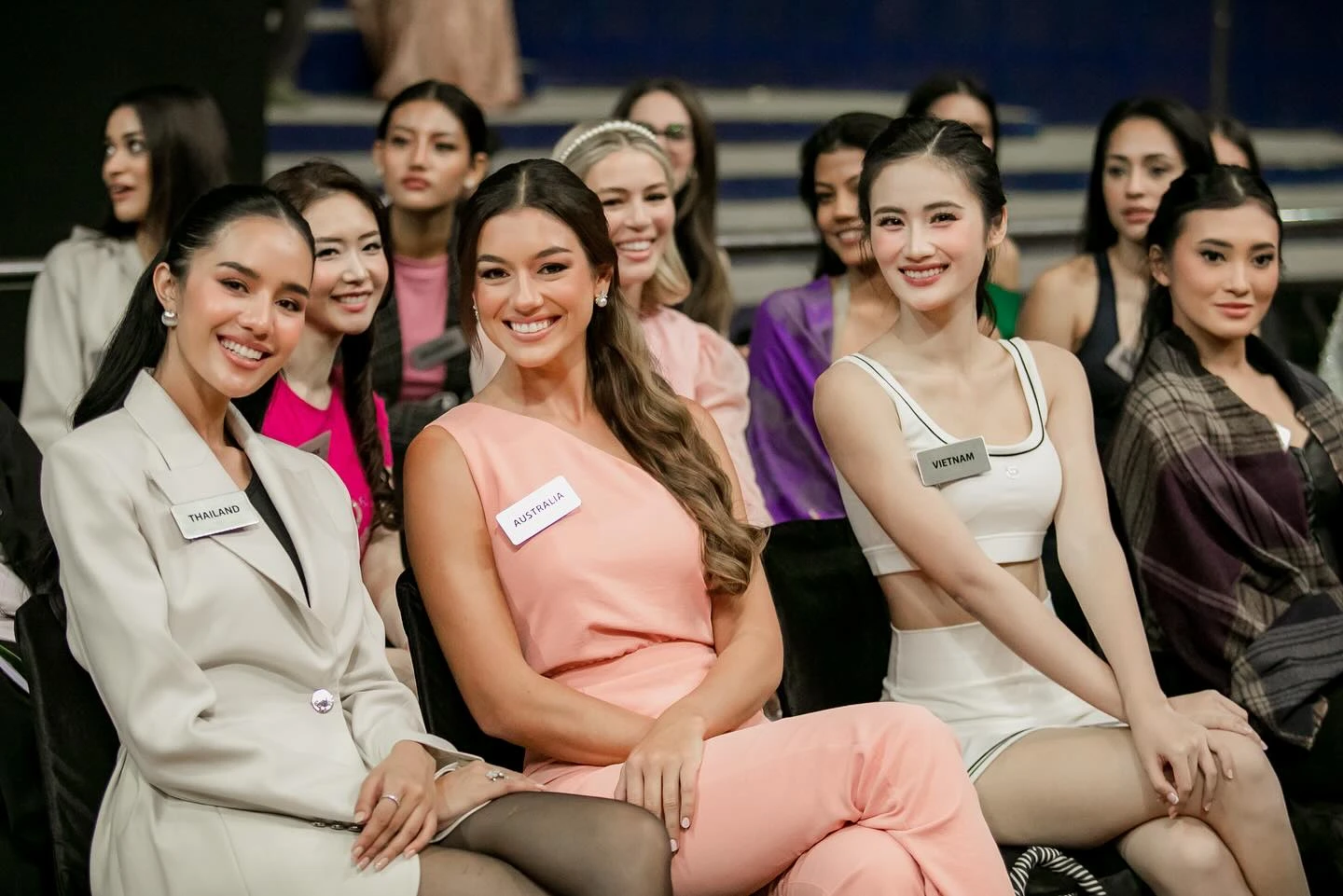 Hoa hậu Ý Nhi được Miss World ưu ái, độ hot chỉ xếp sau đối thủ đặc biệt này