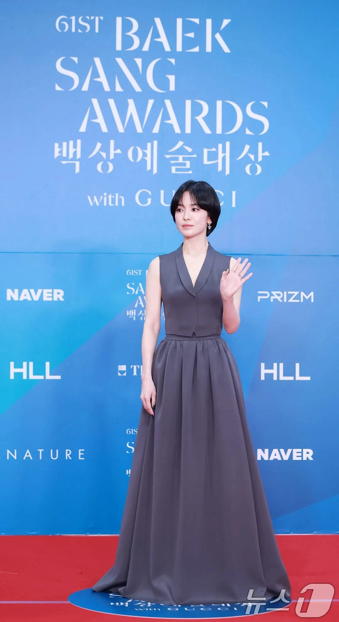 12s chấn động Baeksang 2025: Song Hye Kyo bất ngờ được vinh danh, biểu cảm của tình cũ mới đáng chú ý