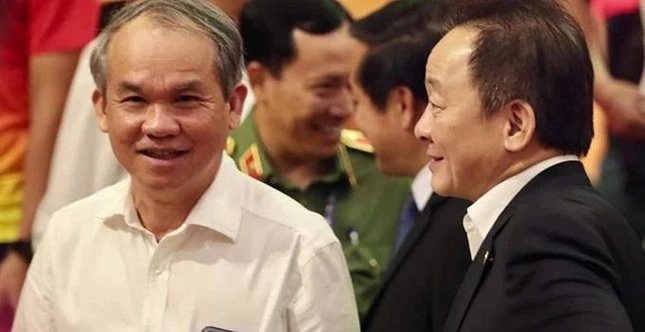 Bầu Hiển, bầu Đức và vòng quay kỳ lạ của V-League