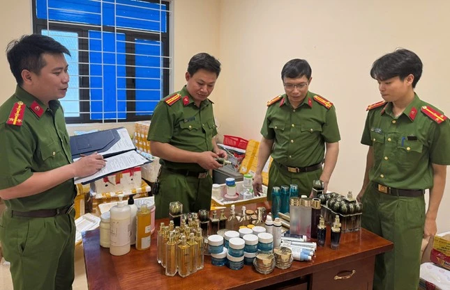 Triệt phá cơ sở sản xuất, buôn bán số lượng lớn mỹ phẩm giả ở Thanh Hóa