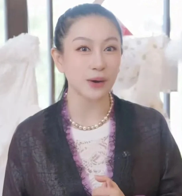 Chồng cũ cưới hot girl sau 3 tháng Từ Hy Viên qua đời: Cbiz tẩy chay gắt đám cưới khiến Uông Tiểu Phi 