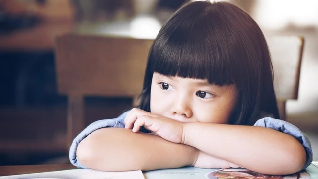 Nuôi dạy con với tình yêu quá mức: 3 sai lầm cha mẹ dễ mắc phải khiến con bị tổn thương