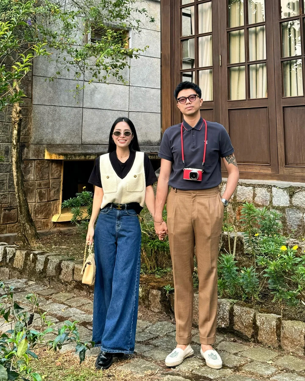 Nữ nghệ sĩ ở nhà 350m2 đẹp như resort tại Cầu Giấy, hôn nhân viên mãn bên chồng gia thế