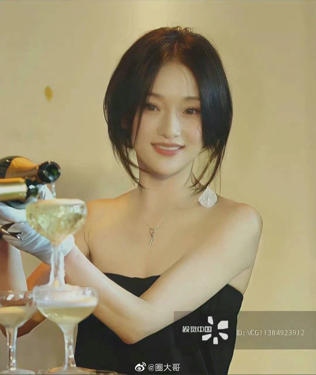 Nữ diễn viên được 1 đạo diễn đình đám khen nức nở: 